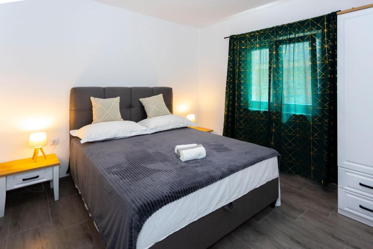 City Apartment Nora, Old Town Located, Free Parking Makarska Ngoại thất bức ảnh